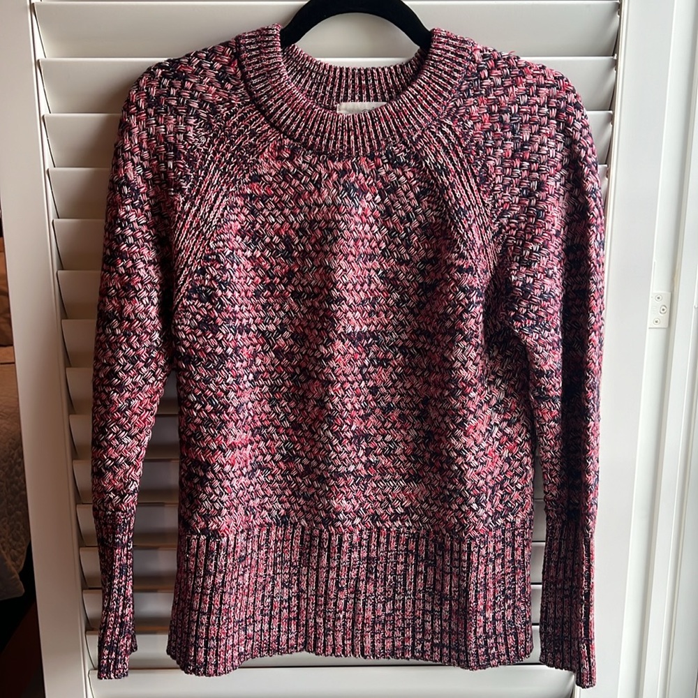 Universal Threads Crew Neck Sweater
